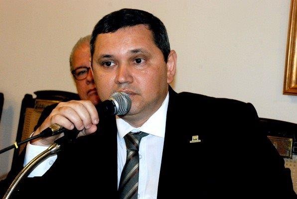 MARINHA MERCANTE E SUA LIGAÇÃO COM DEFESA E DESENVOLVIMENTO NACIONAIS